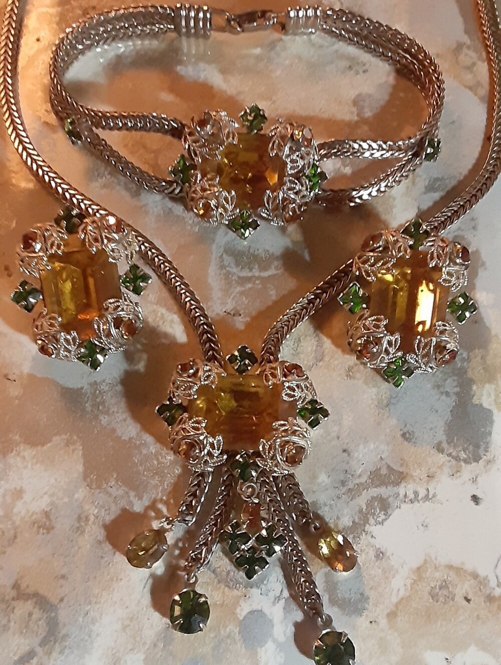 c1930-40 Gold & Green GT Filigree Faux Slide Necklace Bracelet & Earring Parure